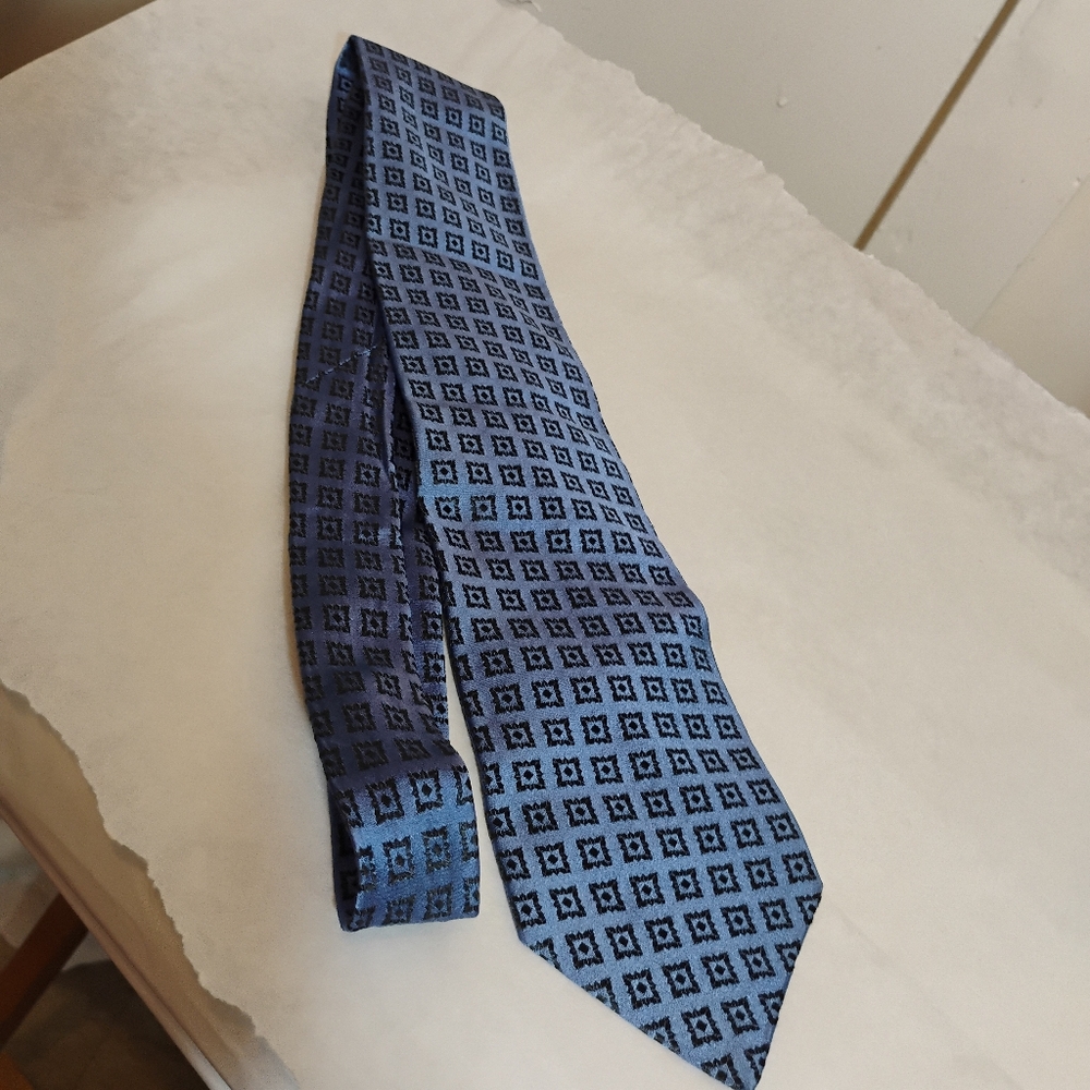 Corneliani Tie Geometric Luxury Mens Tie View 3